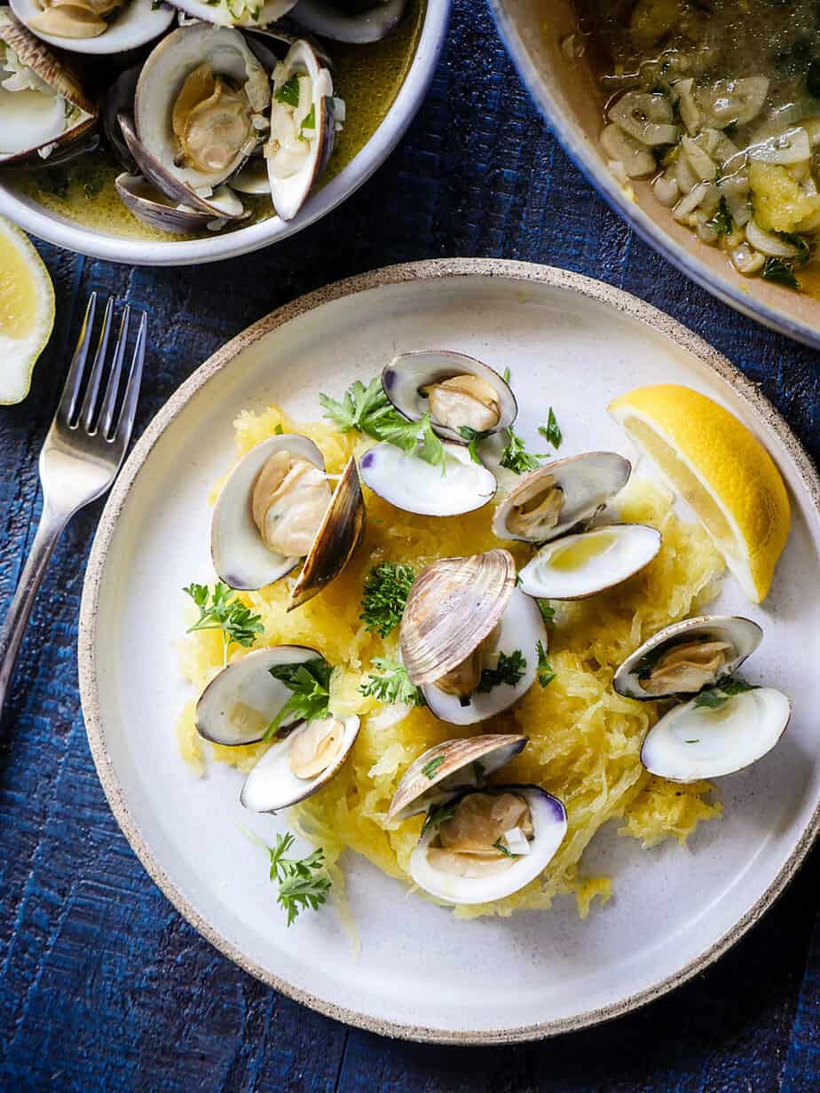 Wine-Free Steamed Clams (Whole30, Paleo, Keto) - The Sophisticated